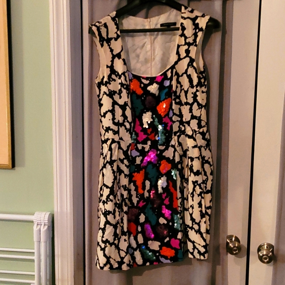 Nanette Lepore size 8 lined dress with sequins